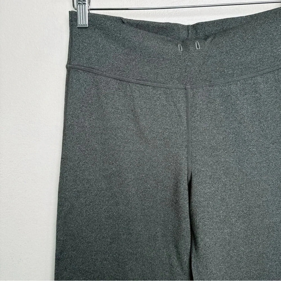 Lululemon Size 6 Relaxed Fit Pant Heathered Deep Camo Green Pant - Picture 5 of 15